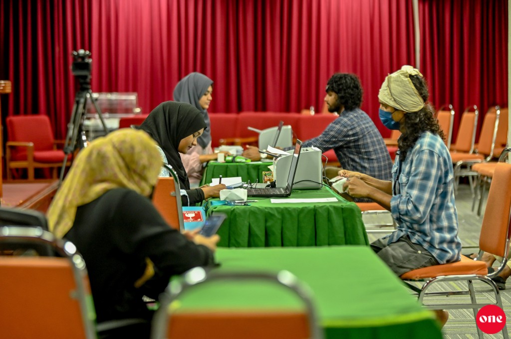 Mudhalu zakaathuge gothugai midhiya aharu 100 million ah vureh gina rufiyaa libijje