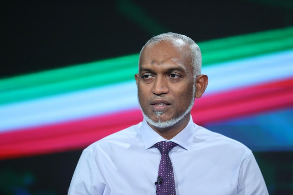 Muizzu ge verikamuge furathama dhuvahu beyruge sifain beylumuge masahkaiy fashanee