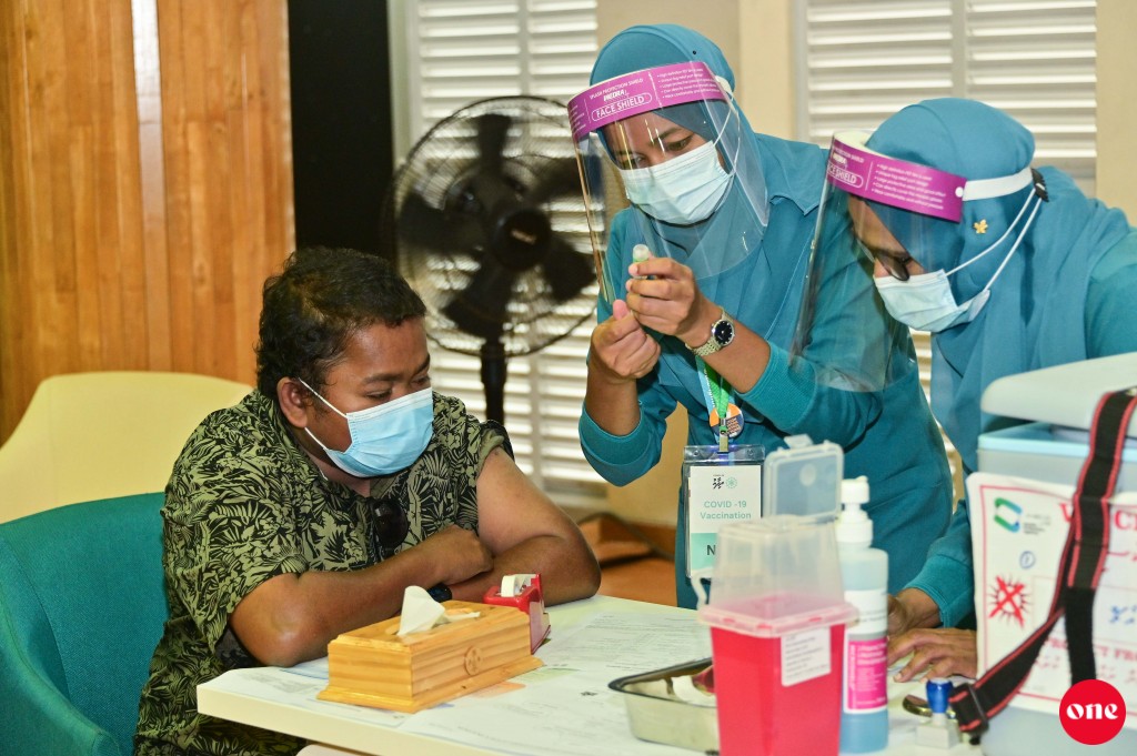 Miadhu vaccine jehee 742 meehun, jumula 1578 ah