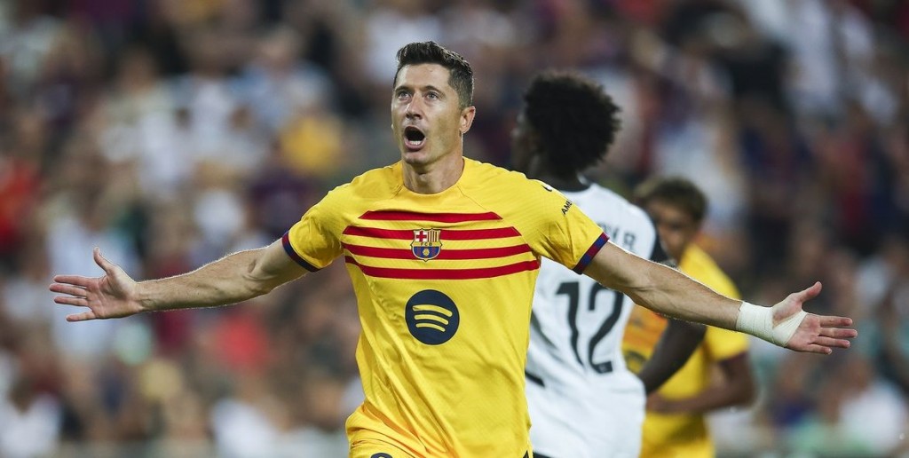 Lewandowski ge 2 goal in Barca molhuvee fahathun arai