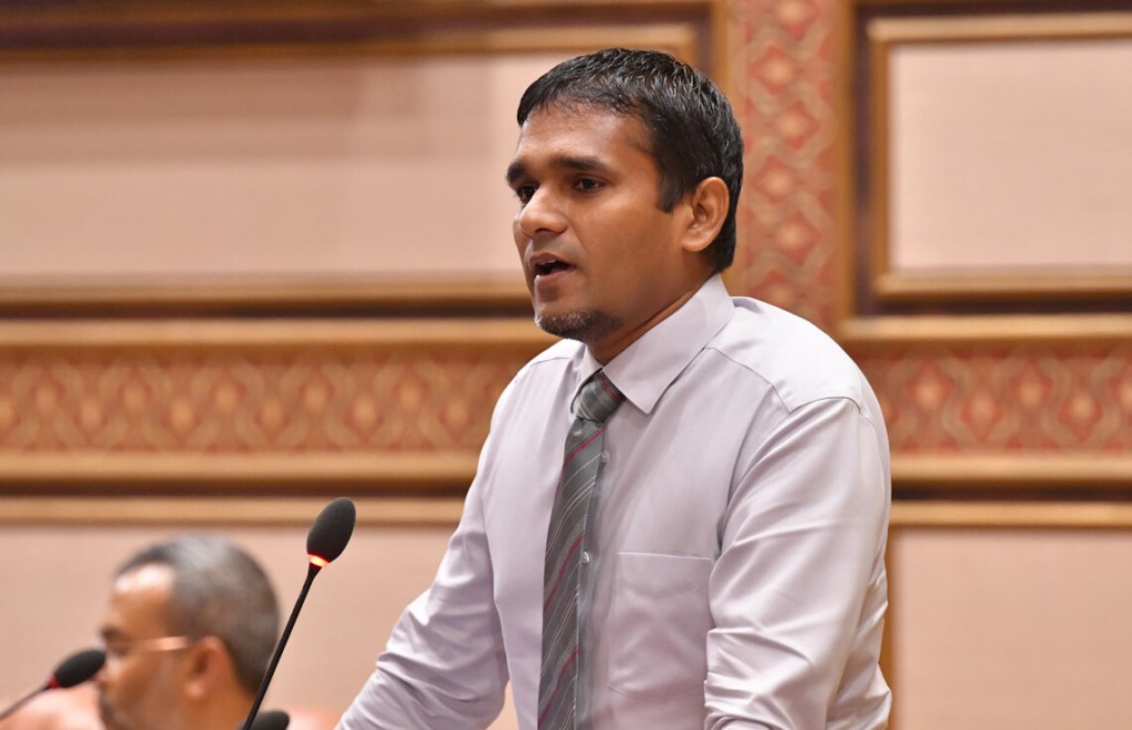 Sarukaaru kunfunithah ufeddhumaai,uvaalumaai regulate koh monitor kureveyne gaanooneh hadhan govaalaa garaareh