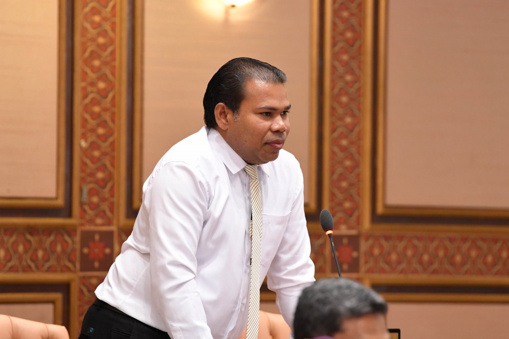 Addu masveringe ihuthijaajah huras neylhumashaai, faisaa dhinumah govaalai kulli massalaeh
