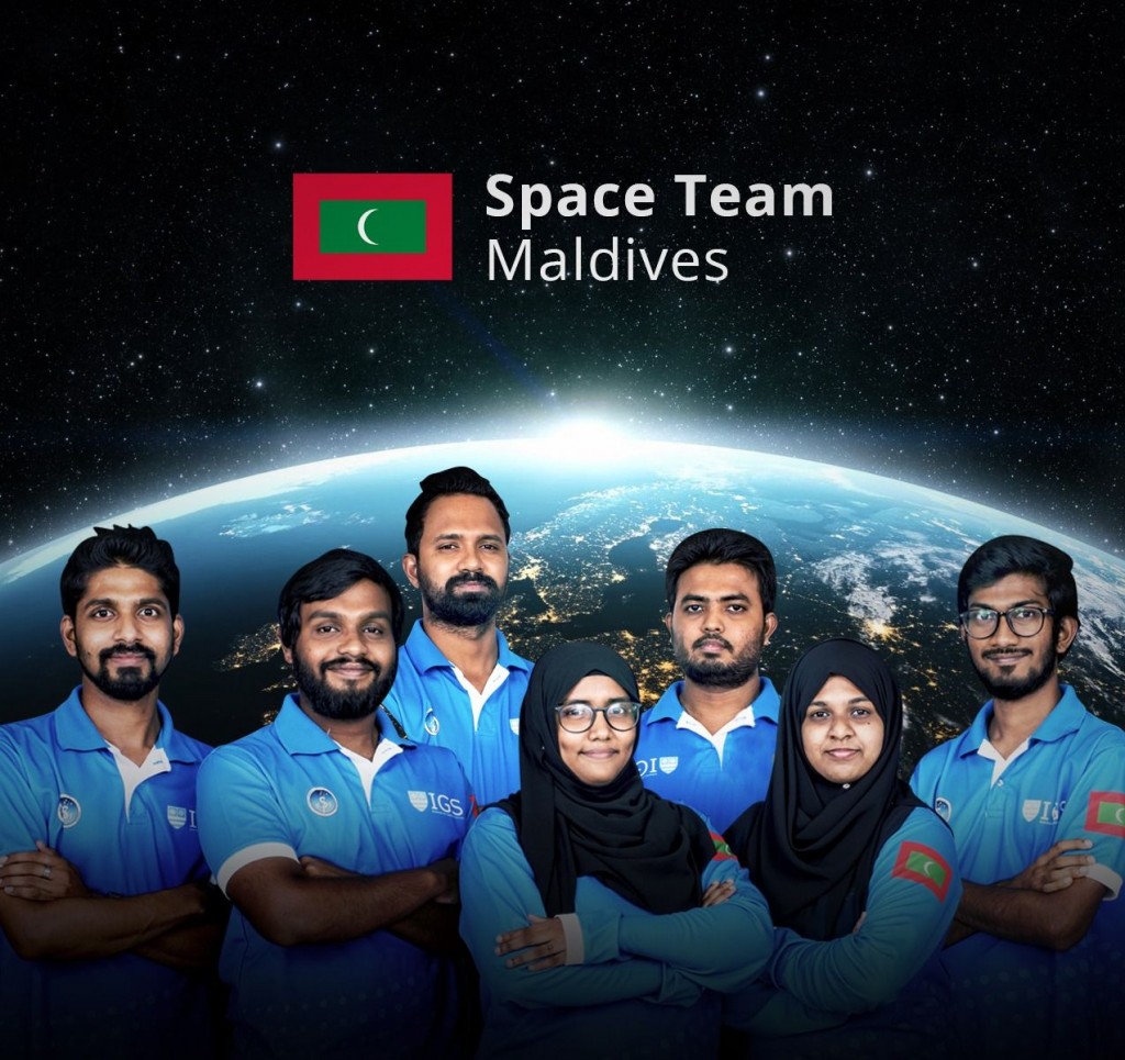 Raajjey ge furathama Space mission ge team ekulavaalaifi