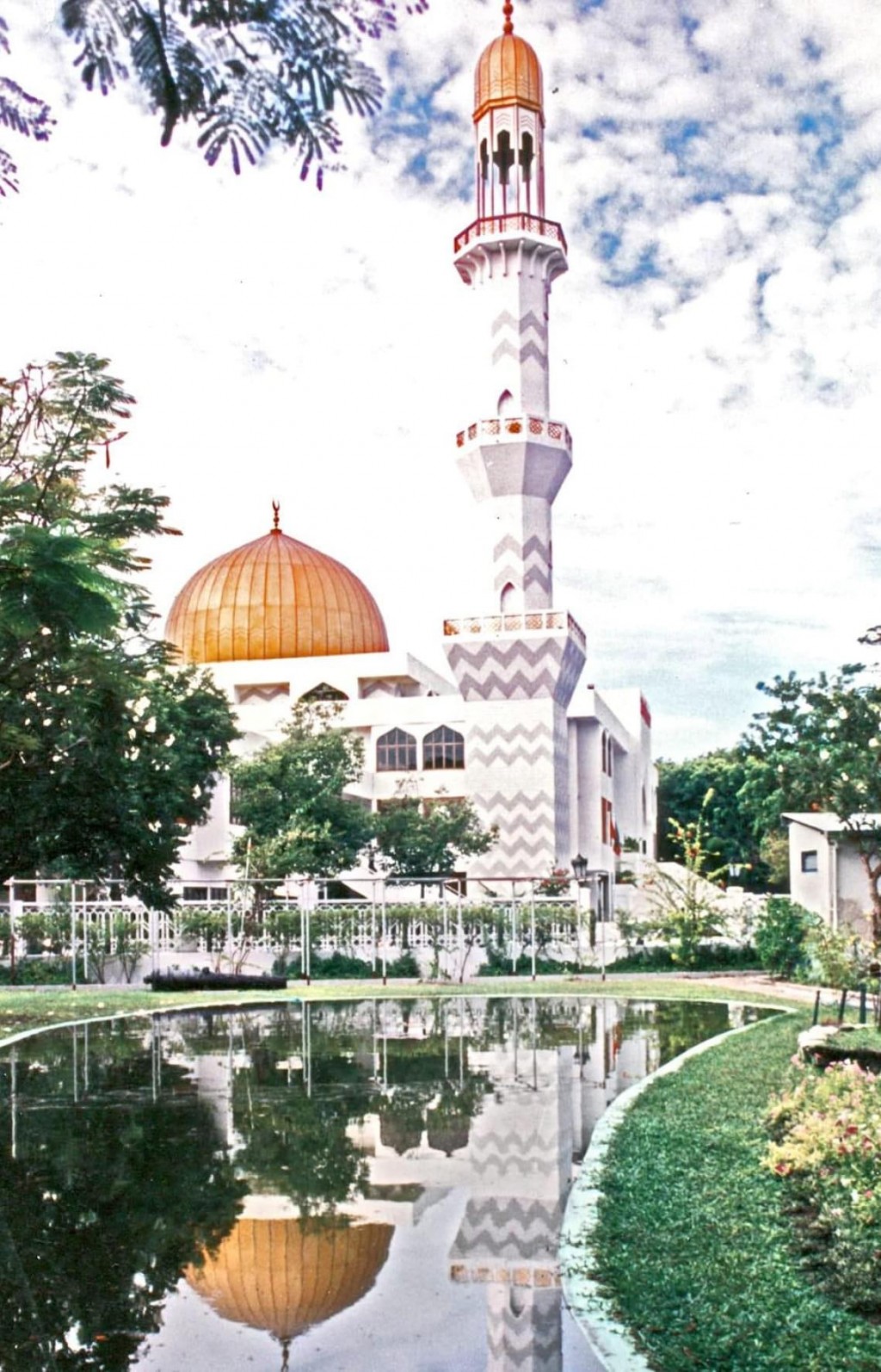Islaamee marukazah 40 aharu furun faahaga kuran haassa jalsaaeh  baavvanee