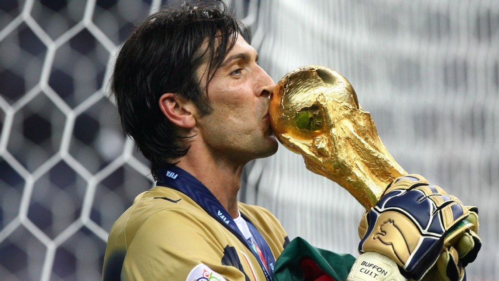 Italy Berlin ge Olympic stadium ah: Buffon ah World Cup thasheege handhaan thah