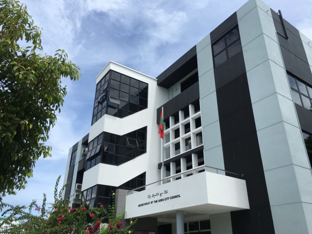 Addu tharahggee nuve Raahjje tharahggee eh nuvaane, Mihaaru Addu gai hingaa mashroou thakah 2.6 billion haradhuvaane: Raees