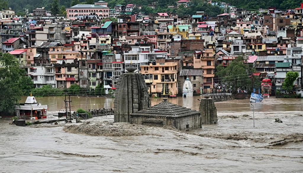 India ge Sikkim gai fenboduve 10 maru, gehllunu meehunge adhadhu 100 aa gaathah