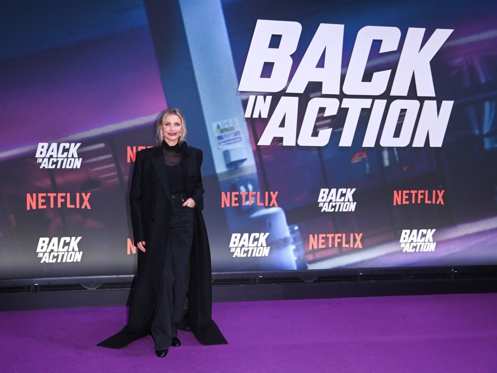 10 Aharu fahun Cameron Diaz enburi filmy dhuniye ah