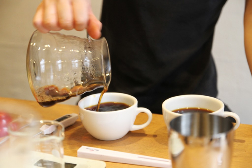 Coffe buimugai vesq hadheh onnan jehey, nuny massala thakeh dhimaavey (video)