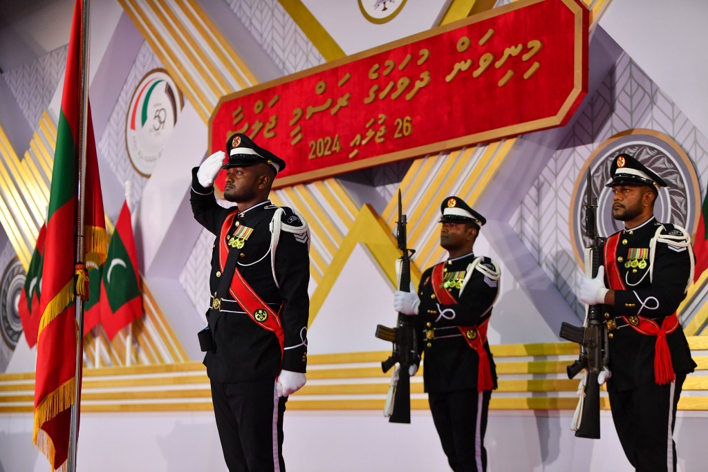 Minivan dhuvahuge jalsaa ah kureege Raees innaai Naibu Raees innah dhauvathu aruvanee 