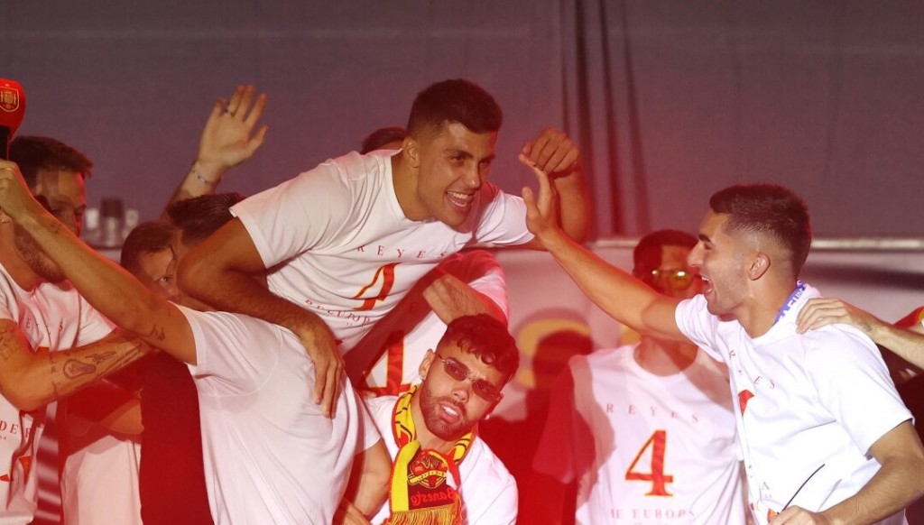 Ufaafaalhukurunthakuge therein Rodri aai Morata hoonu fenah