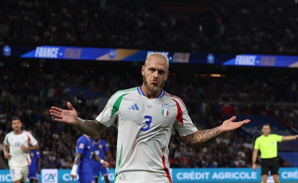 Italy in France balikuri match gai Calafiori ah aniyaavejje