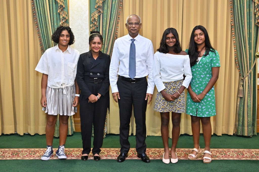 Tanis kulhuntherin ah dhimaavefaivaa dhathithah hallu kuruma masahkaiy kuraanan: Raees