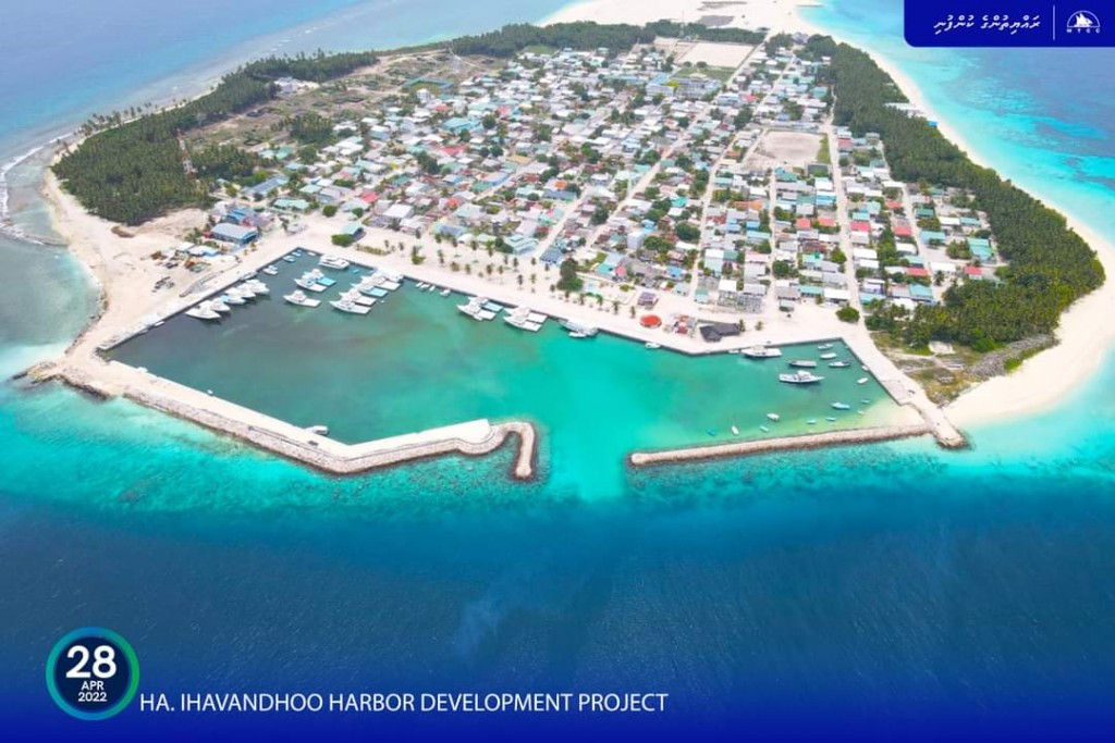 Dh. Meedhoo bandharu mashroou ah beynunvaa concrete galuge 3 vana shipment erashah gengosfi
