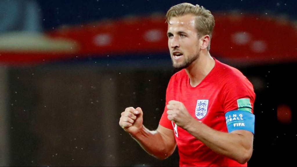 England aai Wales inves ''one love'' band naalhaane