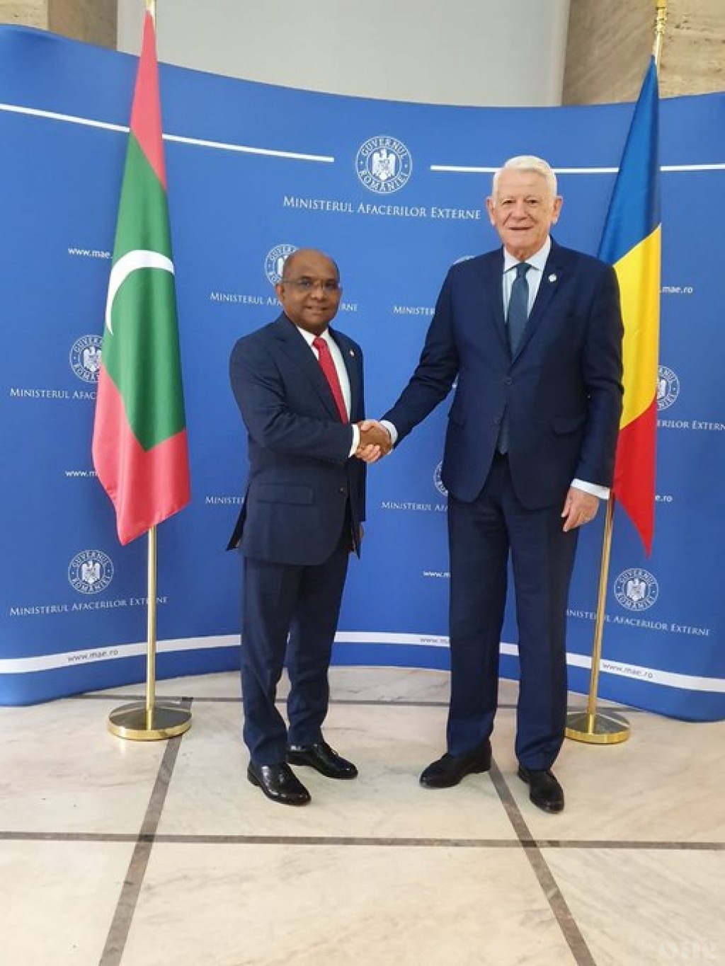 Foreign Minister Shahid meets with the Foreign Minister of Romania