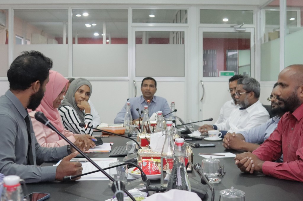 Igthimaaee mingandu thakaa hilaafu liyunthah fathuraa 