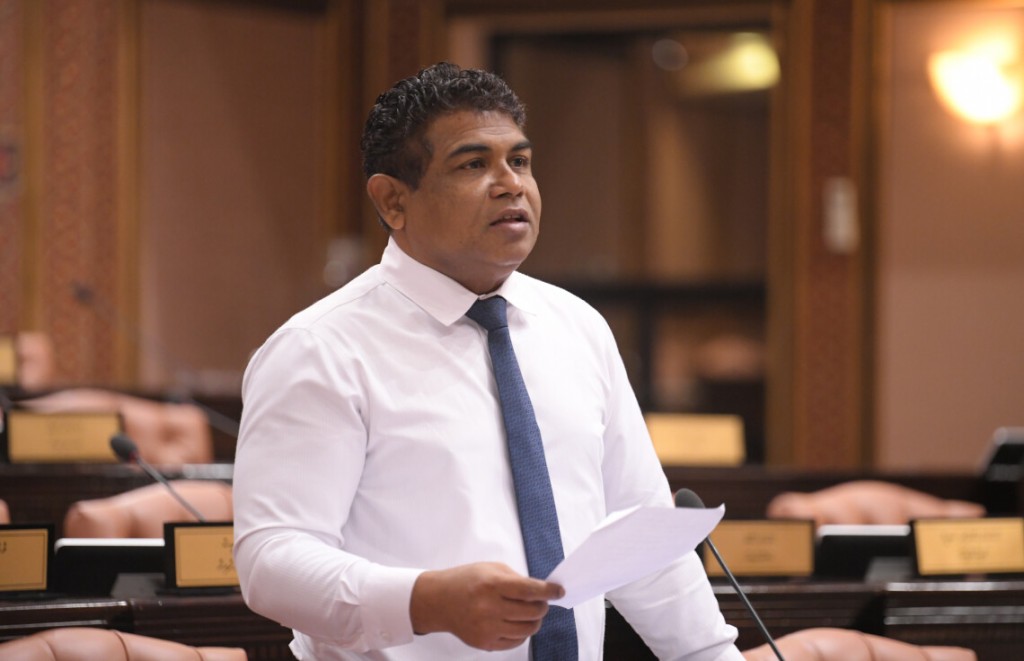 Nasheed faction ge aa garaareh, mifaharu govaalee male rayyithunah boahiyaavahikan avaskurumah