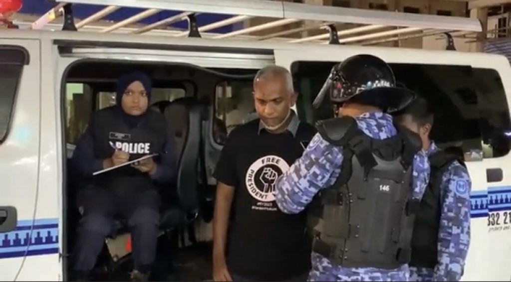 Idhikolhu muzaaharaa in Dr. Muizzu hayyaru kohfi