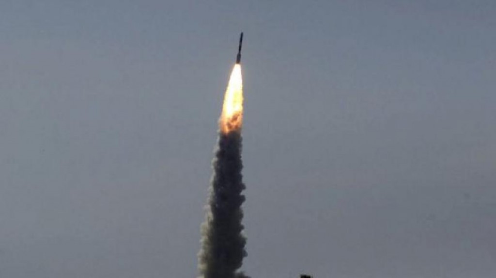 Moosun dhiraasaakuraa satellite eh India in launch kohffi