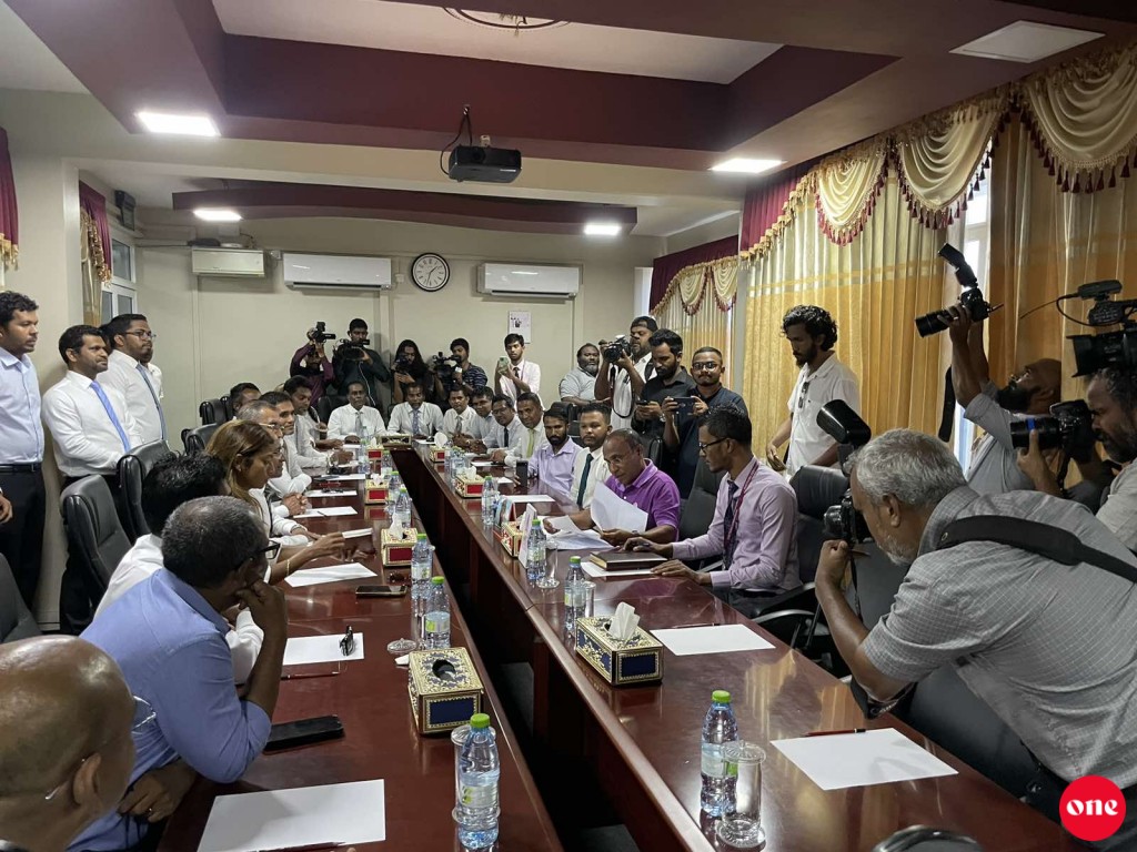 Nasheed ge 