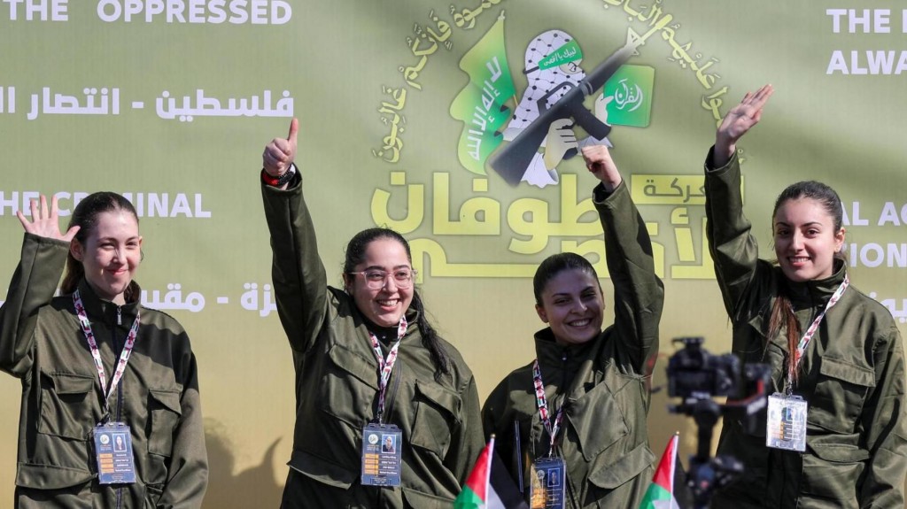 Hamas inn 4 aseerun adhi Israel inn 200 gaidheen minivan koffi