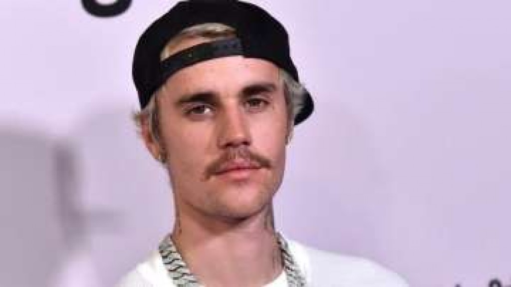 Saudi gai varugadha show eh dhinumah fahu Justin Bieber chutty ah Raajje ah