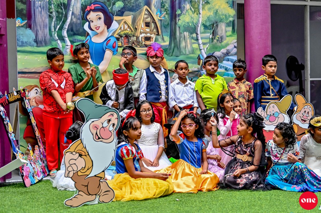 Kudakudhinge dhuvas faahagakurumah school thakugai gina harakaaiythakeh