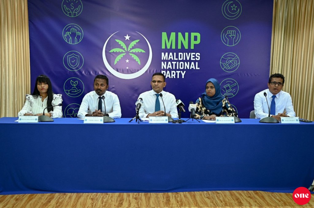 July mahu baavvaa congress ahfahu, MNP inn riyaasee ticket ah hulhuvailanee