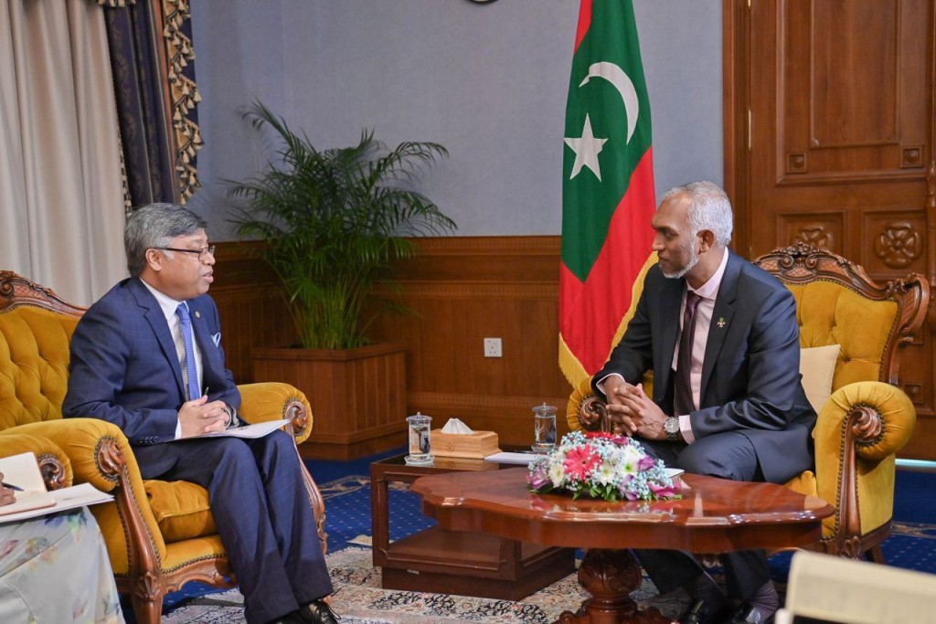 Sarahahdhee gaumuthakuge medhugai gulhun badhahikurumaa gulhey gothun SAARC ge SG aa eku Raees mashvaraa kurahvaifi
