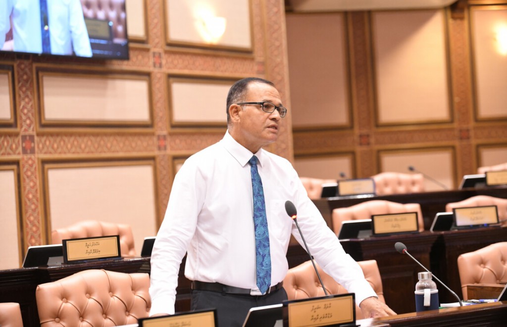 Azhaan hoadhumugai fuluhun ge ihumaal othminvaru balan kulli massal hushahalhai bahus fashaifi