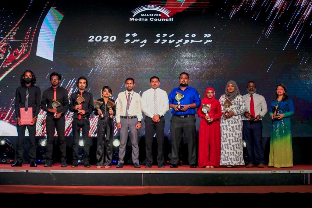 Noosveringe award haflaa anna mahu 12 gai