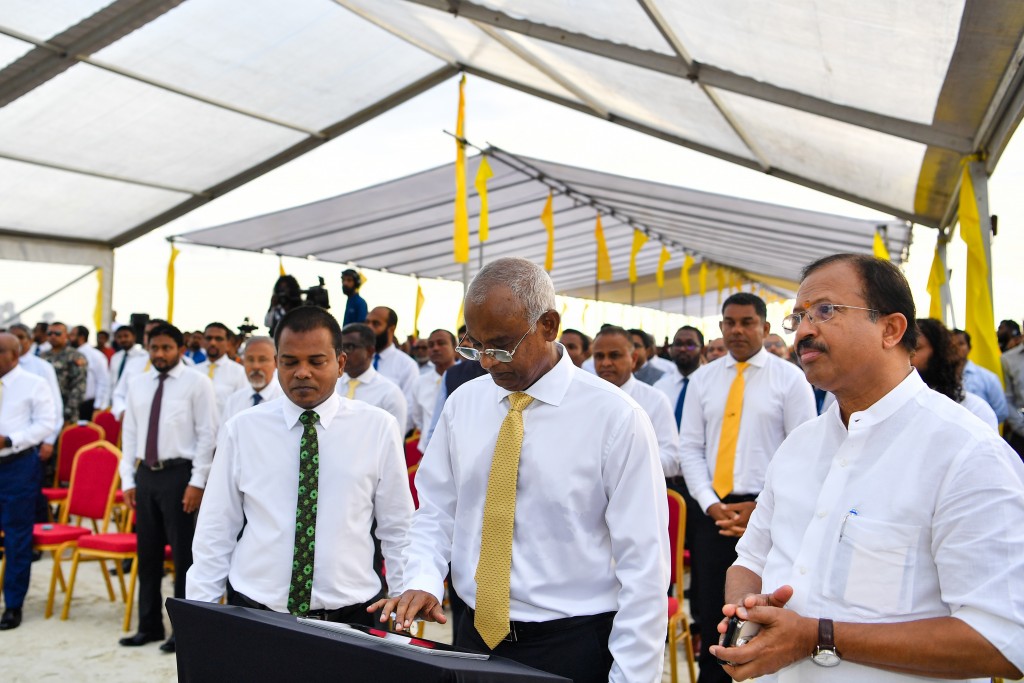 Photo: Addu ge bin hikkumuge biya mashroou feshun
