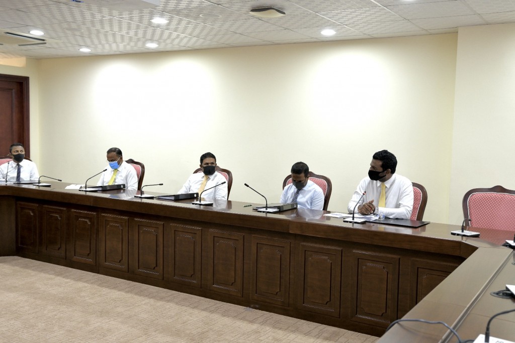 MMC aai Broad com ekkolumuge Bill avaskodhdhinumah edhi AG ah hushahalhan Committee inn faaskohffi