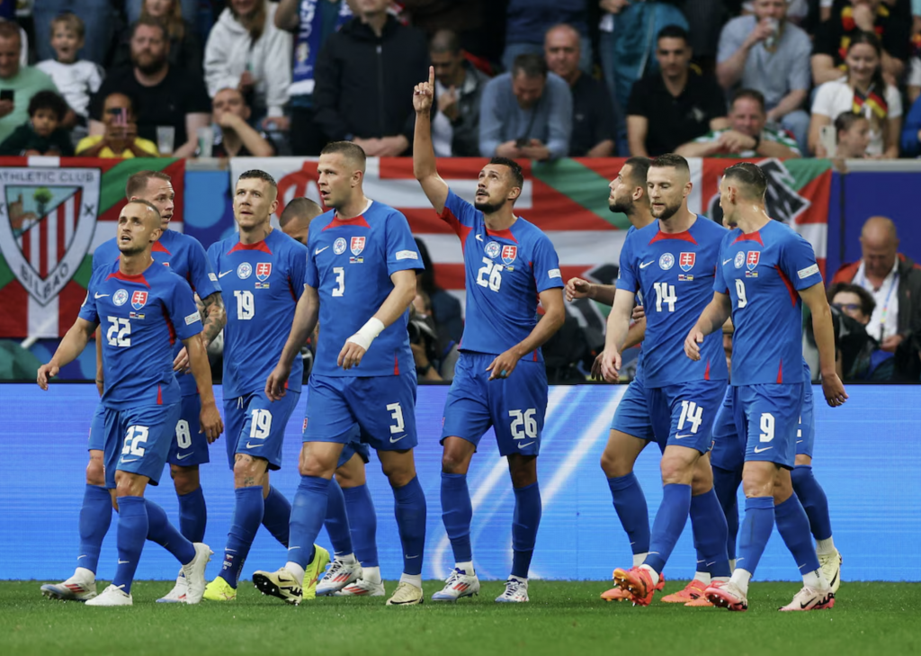 Romania nurakkaa vaane, kulhumuge style badhalunukoh aharemen nukunnaanee molhuvaan: Slovakia Coach