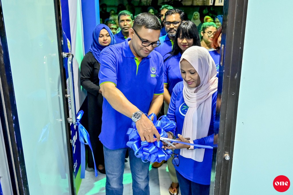 One Photo: MNP ge candidate Shizaa ge campaign jagaha hulhuvun