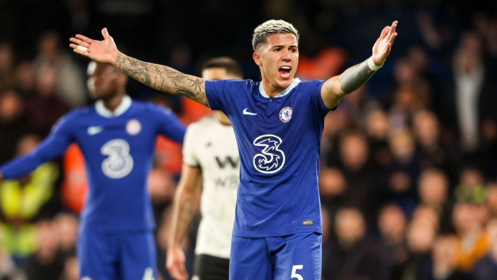 Aa kulhuntherin thakeh nerunu Chelsea, Fulham aa evvaru