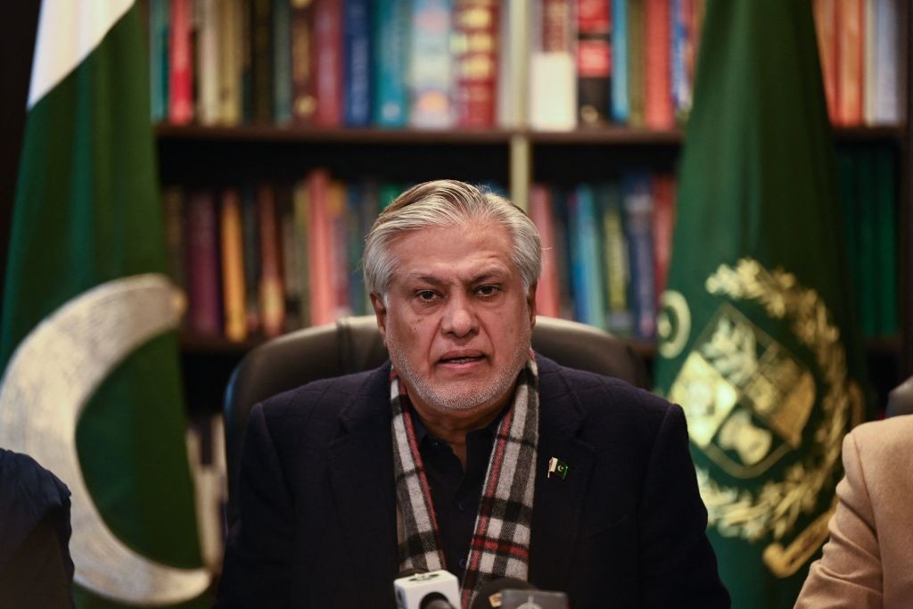 UAE tells IMF it will support Pakistan with $1bn, says minister