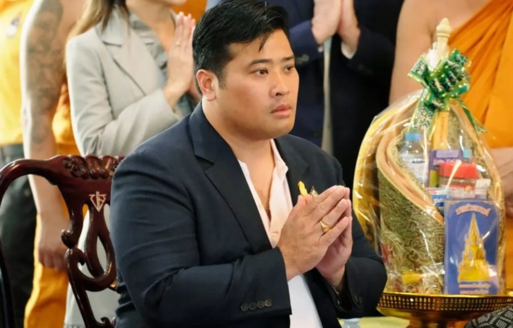Kaivenyehgge sababun Thailand ge ameerakah raskamuge furusathu gehllihjje
