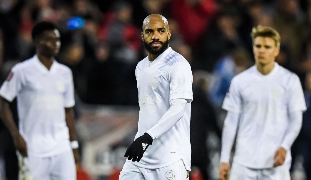 2 vana division ge Nottingham athun Arsenal kataifi, Arteta edhunee maafah