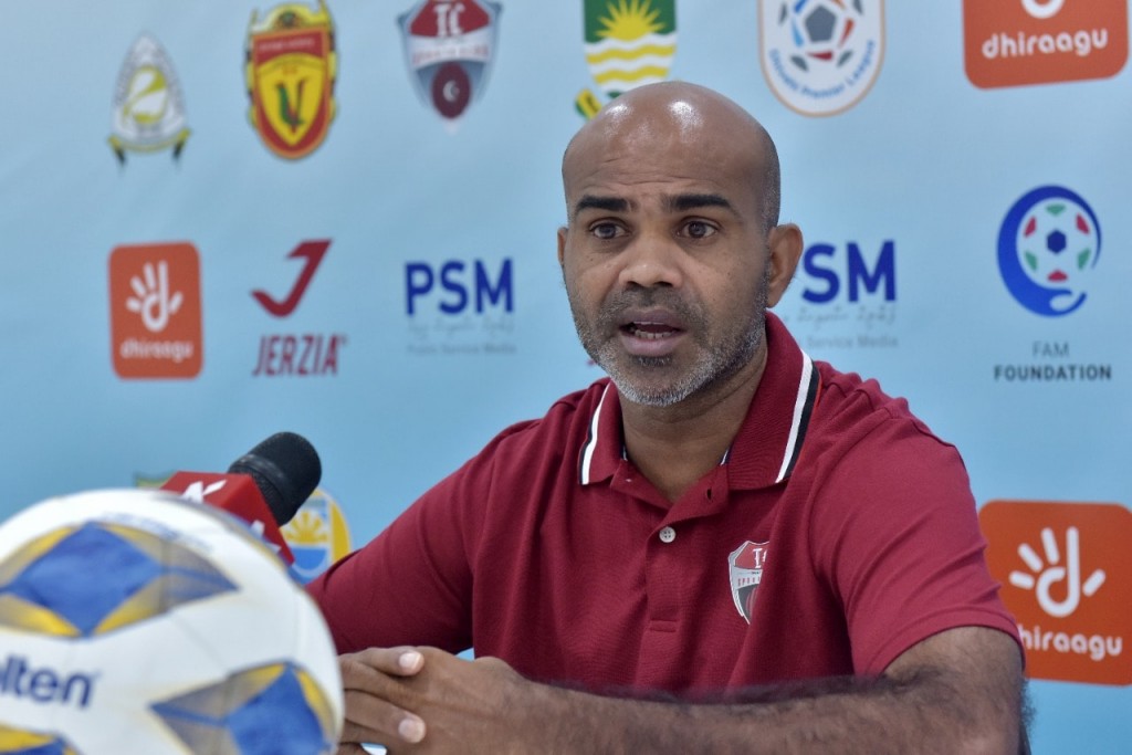 '' Molhakaa eku 3 point nagan majuboor''