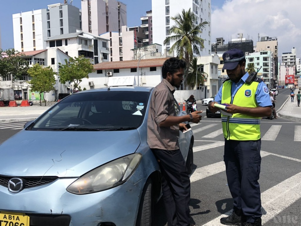 Majeedhee Magu to be made one way from West to East during official hours