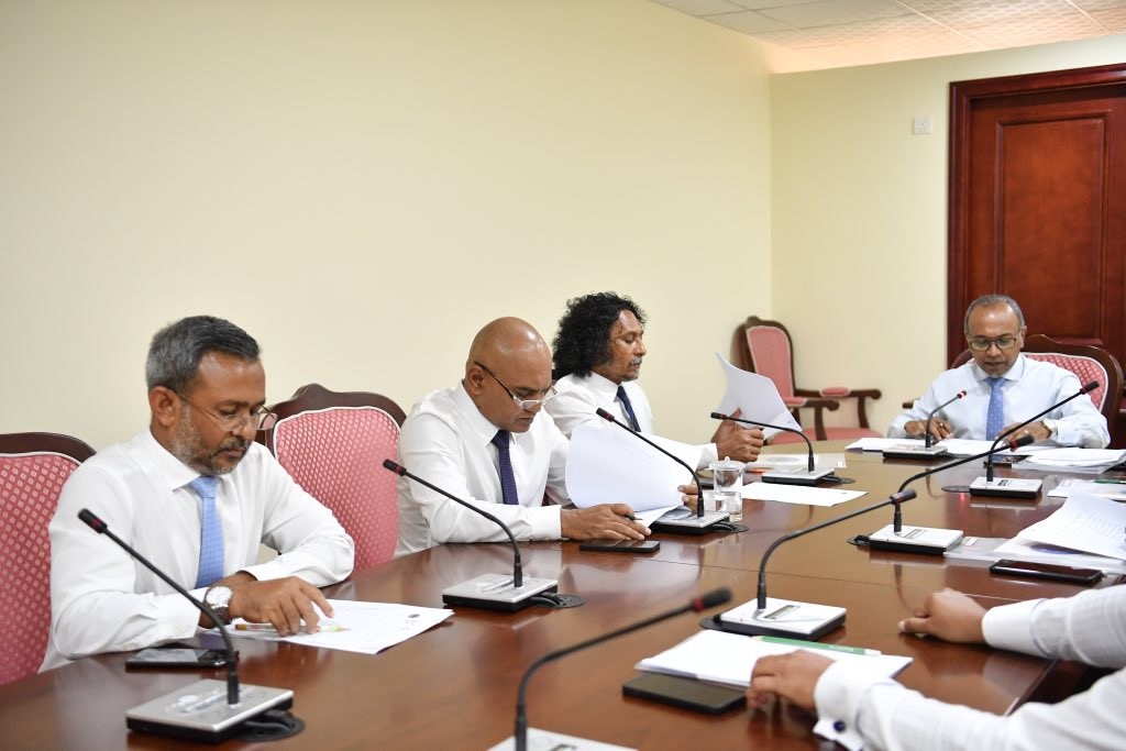 Majlis Member in VIP beynun kurumah dhiya haradhuge thafseelu hoadhanee