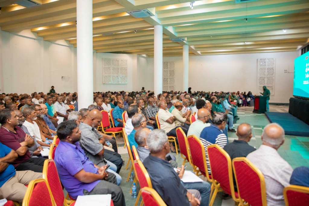 Sarukaaruge haradhugai hajjah gendhaa meehunge furathama batch maadhamaa furanee