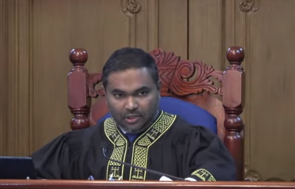 Naibu Raees nethas Majlis Raees ge ithubaaru neikamuge mahsala kuriyah gendheveyne: Supreme Court