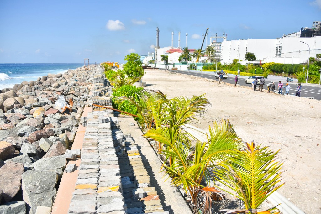 Usfasgandu sarahadhuge moodhun maruvefai oiy meehaku fenijje