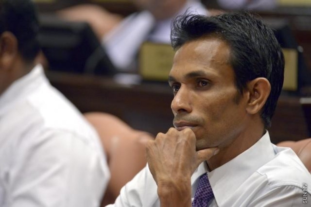 Muhammaa aai Saraahathu Broad Com ge menber kamah ayyan kuran majilis in faaskoffi