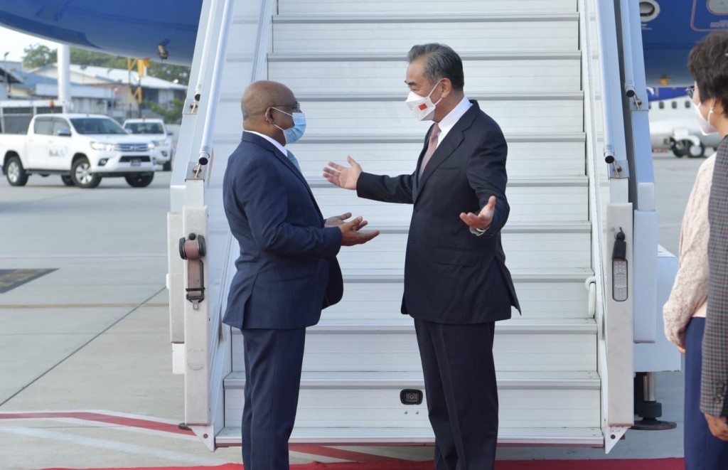 Chinese Foreign Minister arrives in Maldives