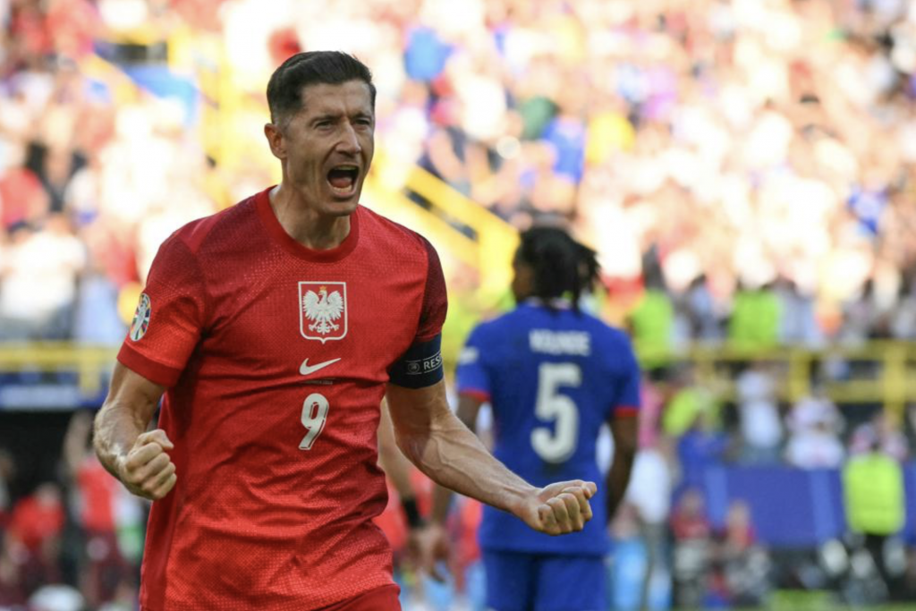 EURO 2024: Lewandowski ge Poland inn mubaaraaiy ninmaalee varugadha France athun point eh hoadhaigen