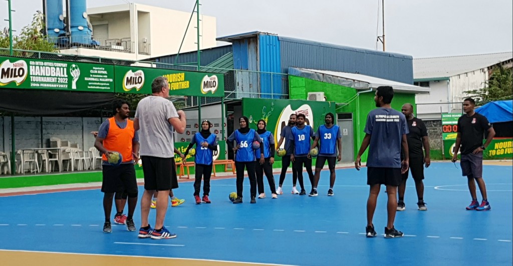 Raajjeyge 15 coach akah international handball coaching license